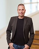 Portrait photo of Univ.-Prof Dr Thomas Ostermann