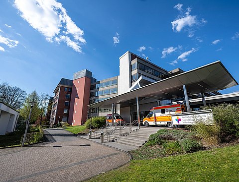 Exterior photo of the Vestische paediatric and youth clinic in Datteln